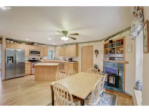 10515 Ne 337th Street La Center WA 98629