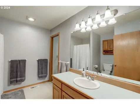 10515 Ne 337th Street La Center WA 98629