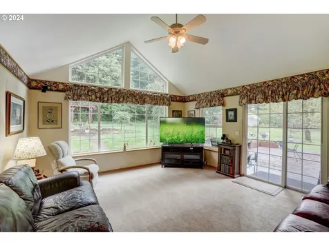 10515 Ne 337th Street La Center WA 98629