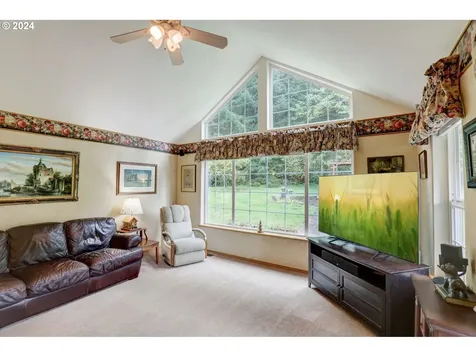 10515 Ne 337th Street La Center WA 98629