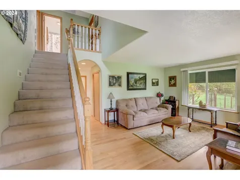 10515 Ne 337th Street La Center WA 98629