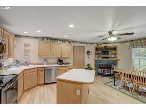 10515 Ne 337th Street La Center WA 98629