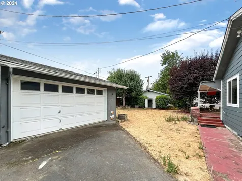 725 W 1st Avenue Junction City OR 97448