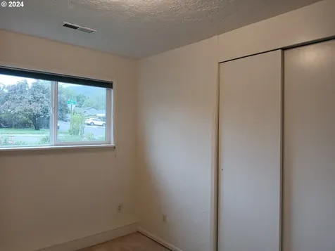 171 W Nevada Street Ashland OR 97520