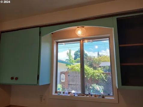 171 W Nevada Street Ashland OR 97520