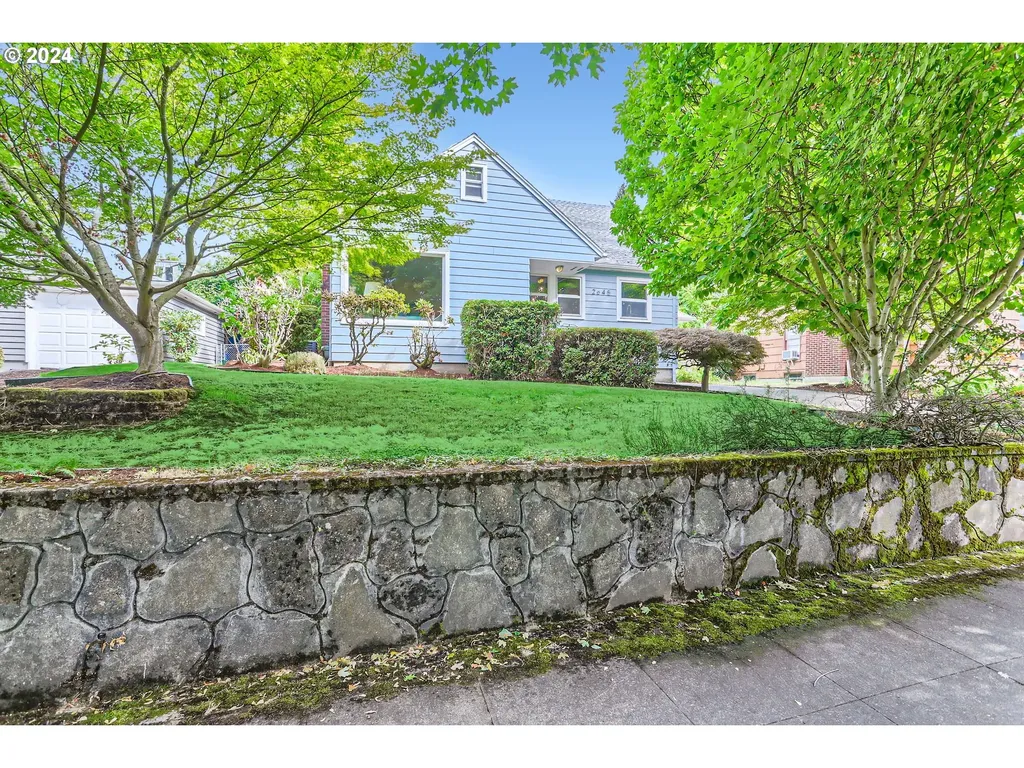 2645 Se Grant Street Portland OR 97214