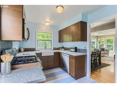 2645 Se Grant Street Portland OR 97214