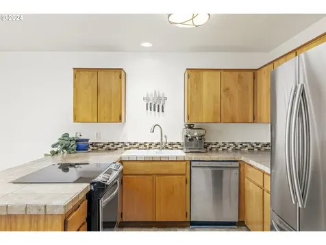 1436 S Heather Street Cornelius OR 97113