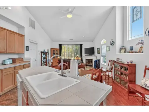 21799 NE Larkspur Lane Fairview OR 97024
