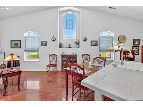 21799 NE Larkspur Lane Fairview OR 97024