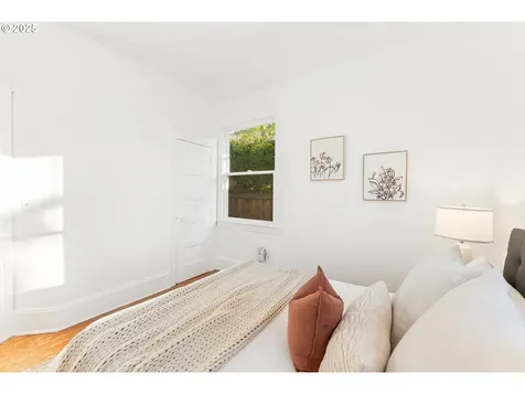 9334 N Edison Street Portland OR 97203