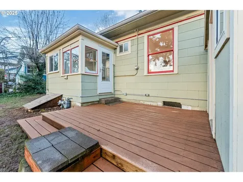 9334 N Edison Street Portland OR 97203