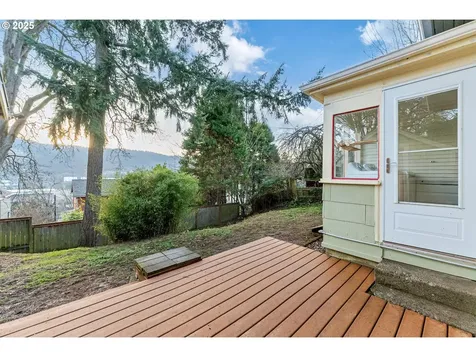 9334 N Edison Street Portland OR 97203