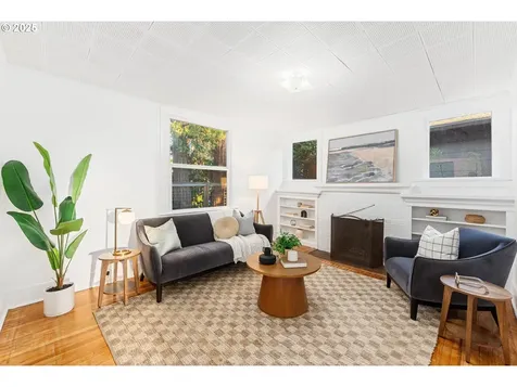 9334 N Edison Street Portland OR 97203