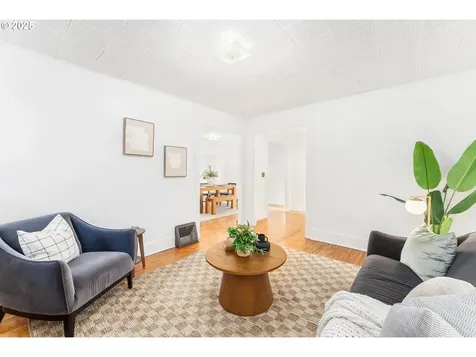9334 N Edison Street Portland OR 97203