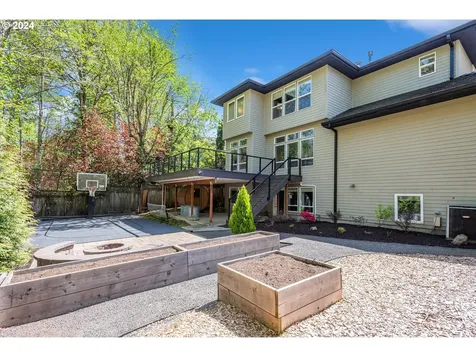 10003 NW Engleman Street Portland OR 97229