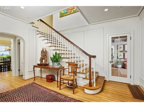 3008 NW Greenbriar Terrace Portland OR 97210
