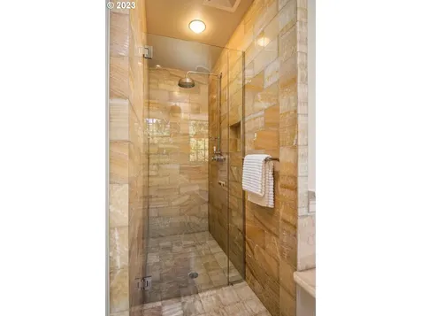 3008 NW Greenbriar Terrace Portland OR 97210