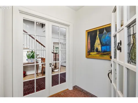 3008 NW Greenbriar Terrace Portland OR 97210