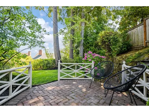 3008 NW Greenbriar Terrace Portland OR 97210