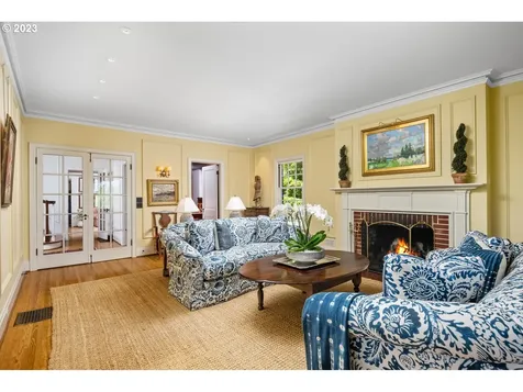 3008 NW Greenbriar Terrace Portland OR 97210