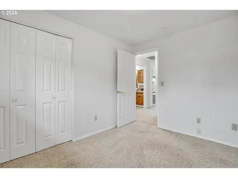 16259 S Bradley Road Oregon City OR 97045