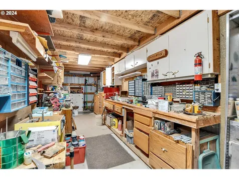 16259 S Bradley Road Oregon City OR 97045