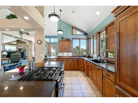 90849 Coburghills Drive Eugene OR 97408