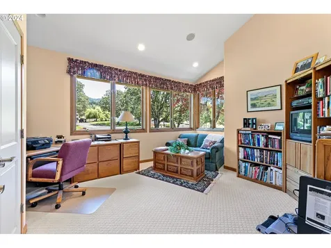 90849 Coburghills Drive Eugene OR 97408
