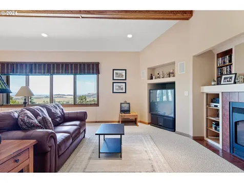 90849 Coburghills Drive Eugene OR 97408