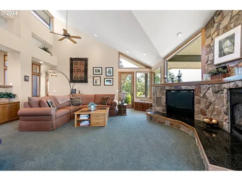 90849 Coburghills Drive Eugene OR 97408