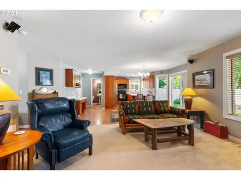 11914 NW 23rd Avenue Vancouver WA 98685