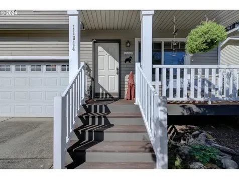 11914 NW 23rd Avenue Vancouver WA 98685