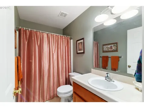 11914 NW 23rd Avenue Vancouver WA 98685