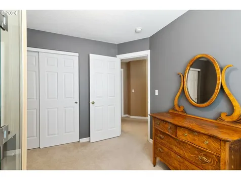 11914 NW 23rd Avenue Vancouver WA 98685