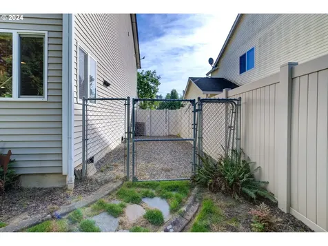 11914 NW 23rd Avenue Vancouver WA 98685