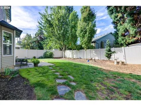 11914 NW 23rd Avenue Vancouver WA 98685