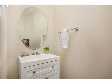 16705 NW Stoller Drive Portland OR 97229