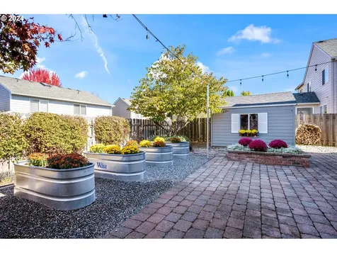 16705 NW Stoller Drive Portland OR 97229