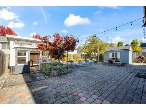 16705 NW Stoller Drive Portland OR 97229