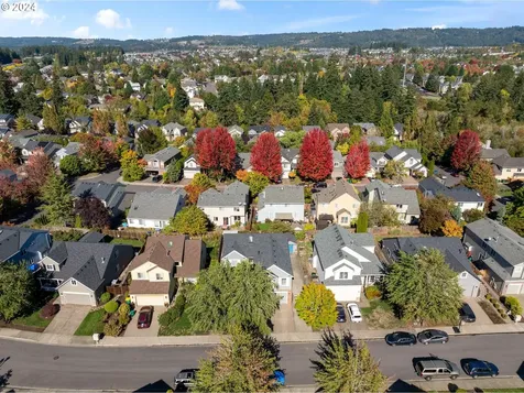 16705 NW Stoller Drive Portland OR 97229
