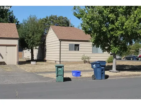 848 N Street Springfield OR 97477