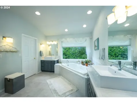 1164 Nw Sunrise Court Mcminnville OR 97128
