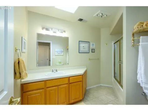 1164 Nw Sunrise Court Mcminnville OR 97128