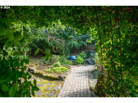 1164 Nw Sunrise Court Mcminnville OR 97128