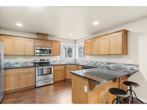 768 Berry Place Dayton OR 97114