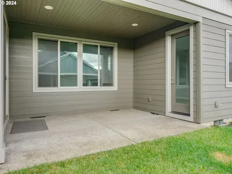 8064 SE Atwood Street Hillsboro OR 97123