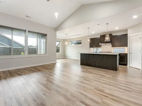 8064 SE Atwood Street Hillsboro OR 97123