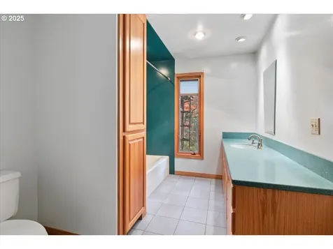 17815 NE Courtney Road Newberg OR 97132