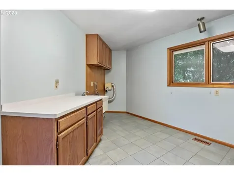 17815 NE Courtney Road Newberg OR 97132